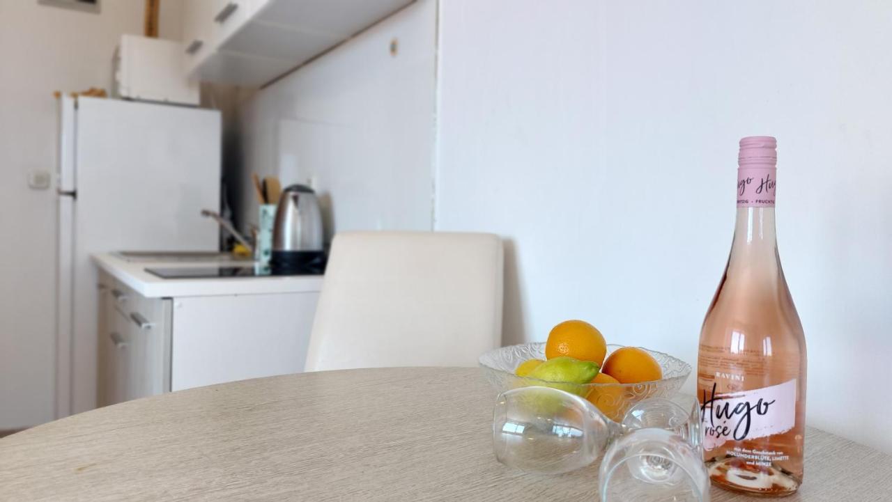 Sea Side Apartments Vodice Zewnętrze zdjęcie
